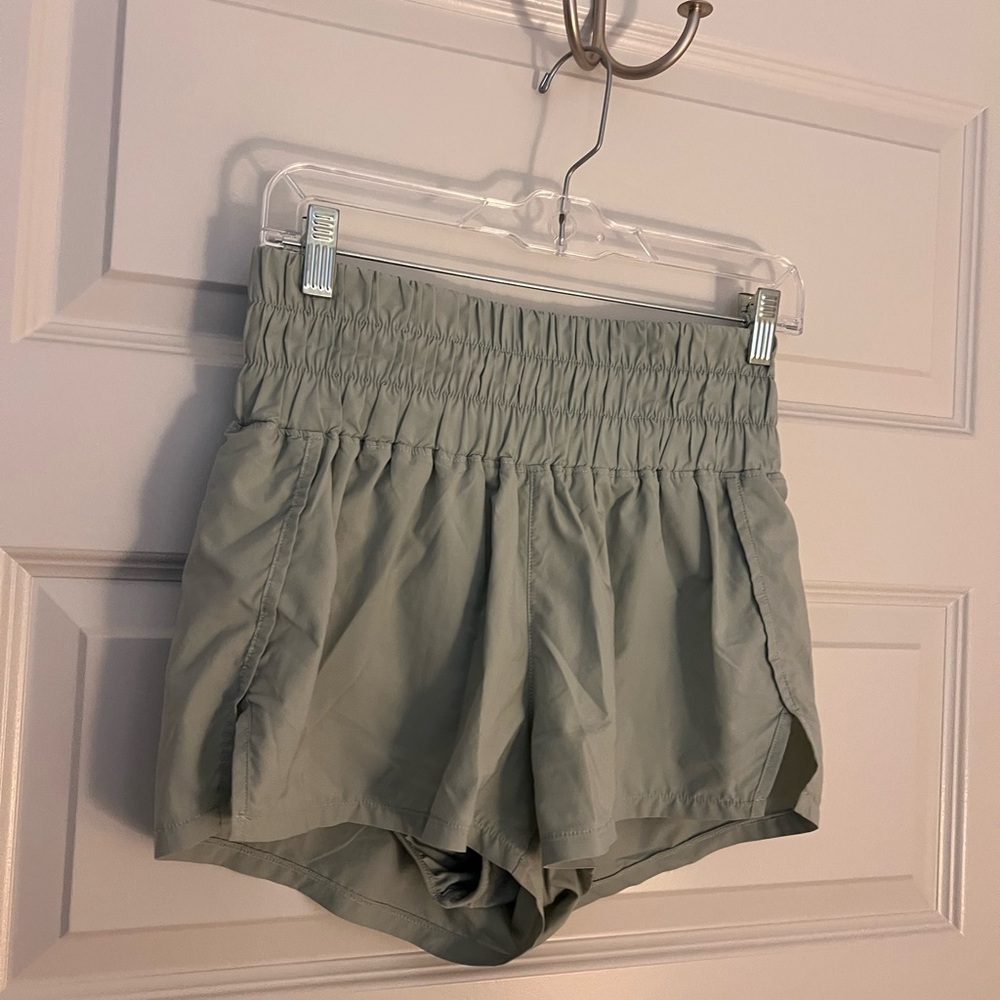 Popflex Active Sprint Shorts in Ivy